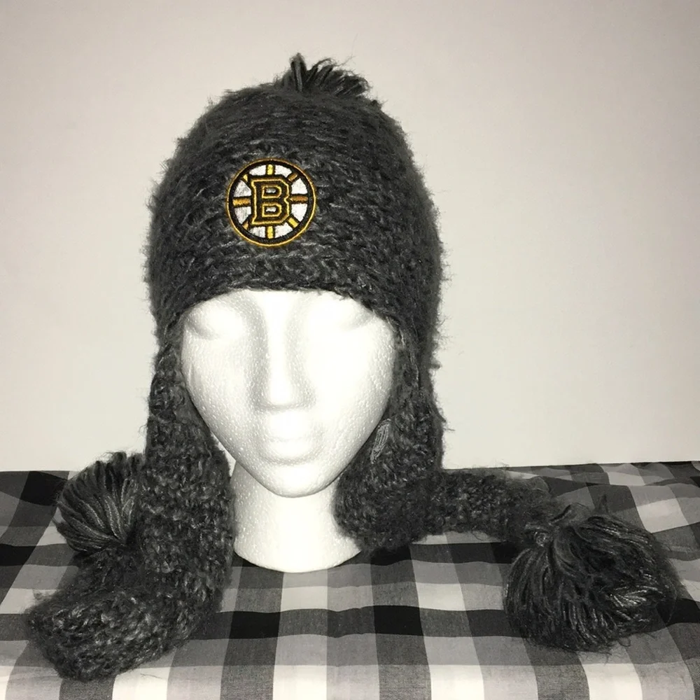 Bruins knit cap with ear flaps EUC